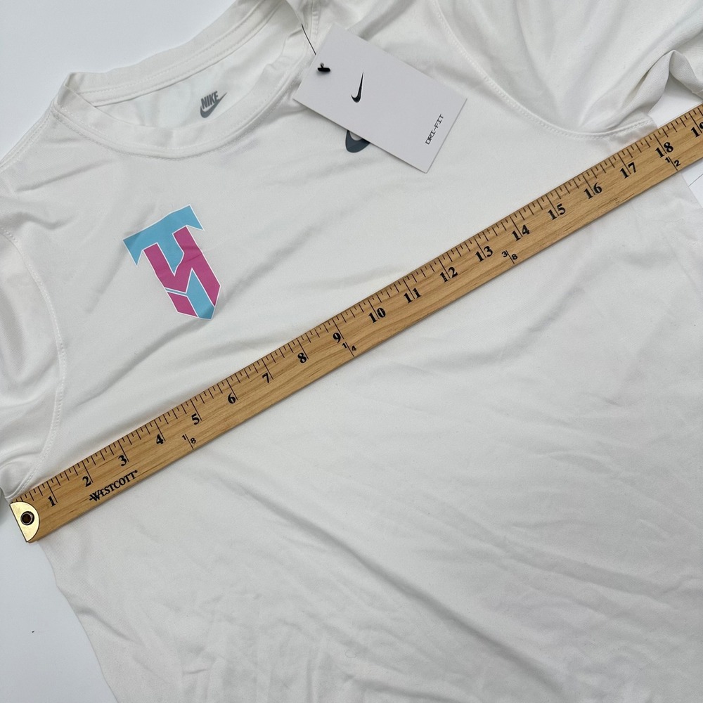 Nike Boys Dri-FIT Training T-Shirt White Pink Blue TM Graphic XL 840178-100 NWT - Picture 5 of 10